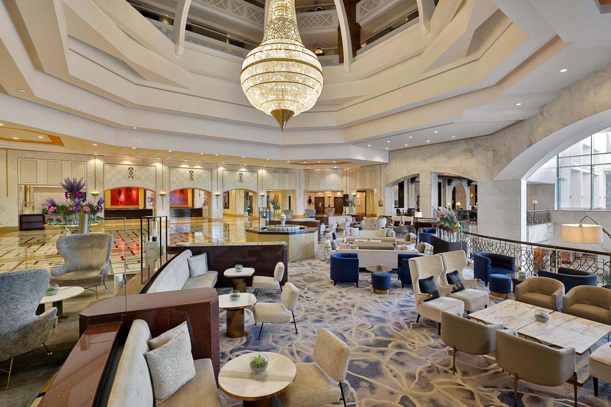 The Ritz-Carlton, Doha Hotell Exteriör bild The lobby