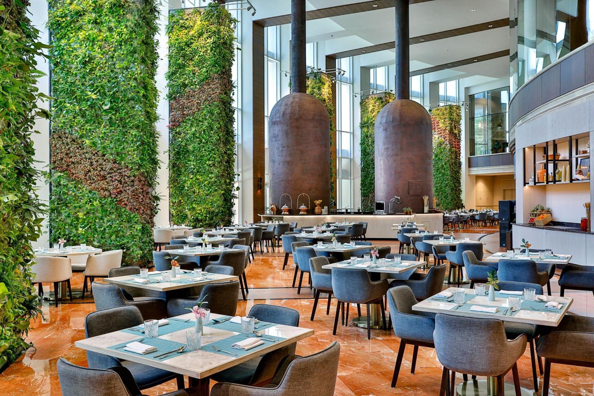 The Ritz-Carlton, Doha Hotell Exteriör bild The restaurant